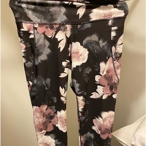 ON LEGGINGS. Like new.